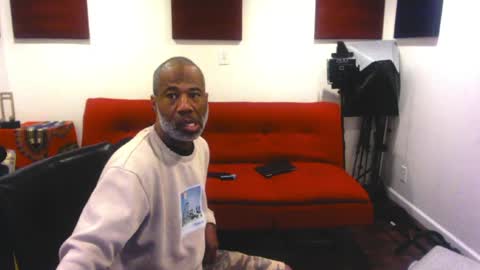 adick_ting online show from April 12, 9:05 pm