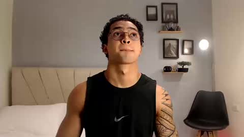 Snapshot of adonis_dlh chatting on October 17, 9:08 pm Adonis online show from October 17, 9:08 pm