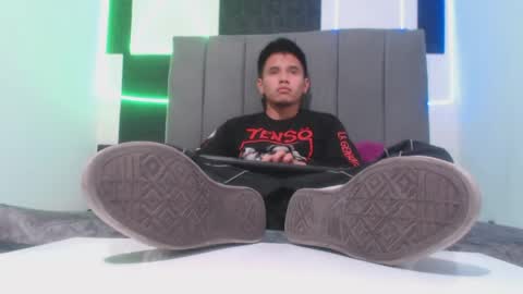 adonis_latin_19 online show from April 24, 7:38 pm