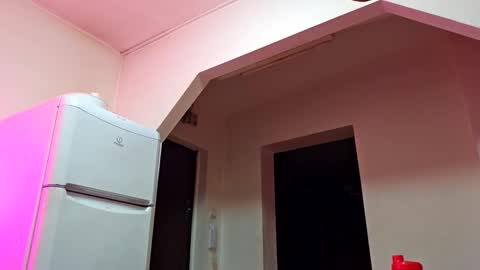 Adonis online show from November 4, 7:04 pm