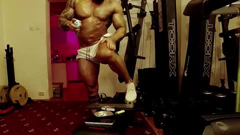 Snapshot of adonis_msc chatting on October 27, 9:17 pm Adonis online show from October 27, 9:17 pm