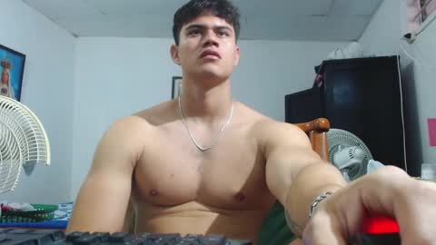 adonis_walkerx online show from February 11, 1:41 pm