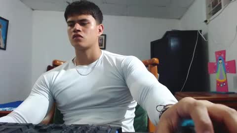 adonis_walkerx online show from January 23, 12:04 am