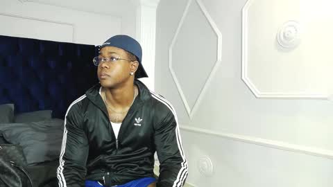 Snapshot of adonisknigh chatting on January 23, 12:41 pm Adonis Knight online show from January 23, 12:41 pm