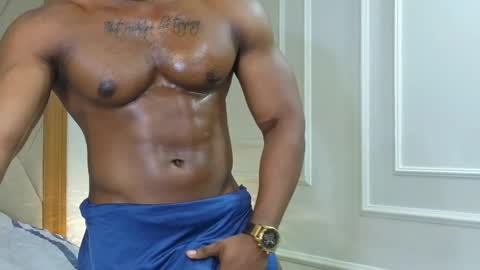 Snapshot of adonisknigh chatting on December 5, 2:22 pm Adonis Knight online show from December 5, 2:22 pm