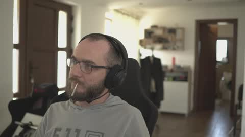 W36 online show from April 11, 11:36 am