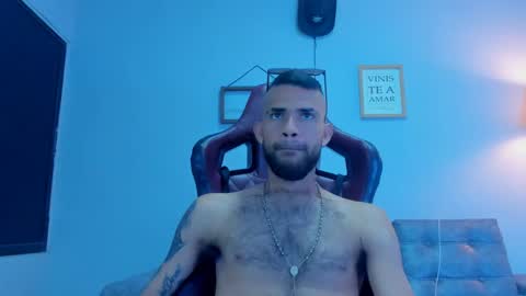 adri_sexboy229 online show from September 20, 2:55 am