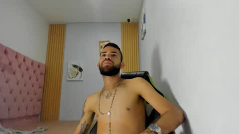 Snapshot of adri_sexboy229 chatting on October 2, 7:23 am adri_sexboy229 online show from October 2, 7:23 am