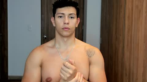 Adrian del Mar online show from April 27, 3:25 am