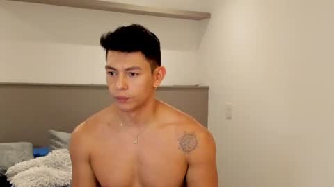 Adrian del Mar online show from June 25, 2:03 am
