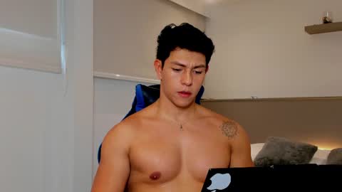 Adrian del Mar online show from June 15, 8:56 pm