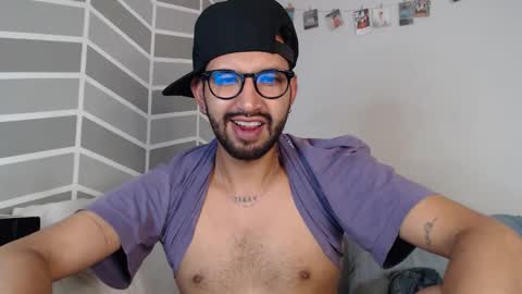 Adrian Falcon online show from June 3, 7:10 am