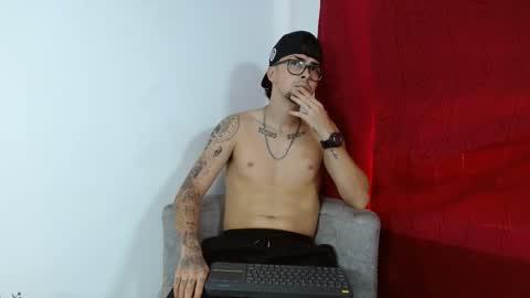 adrian_harlow online show from October 4, 7:08 pm