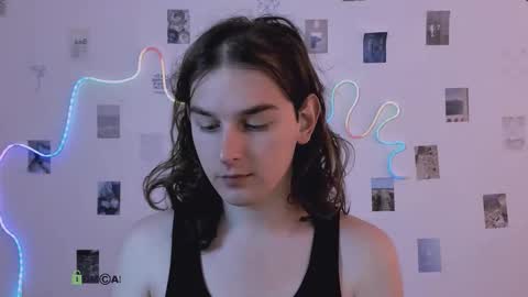 adrian_hart online show from January 16, 8:28 am