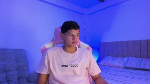 ADRIAN online show from April 25, 6:38 pm