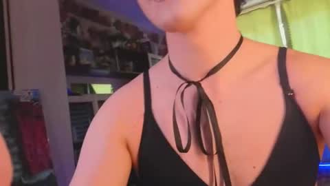 Adri online show from March 25, 7:12 am