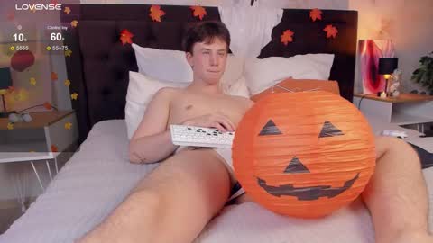 adrianoaubert online show from October 20, 12:20 pm