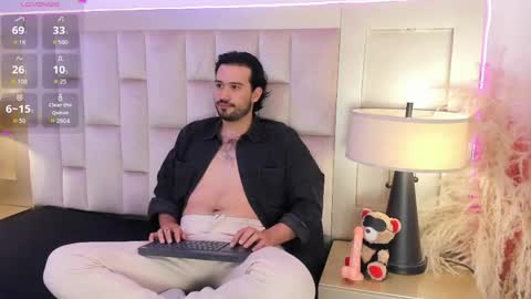 Adrian online show from April 27, 10:26 pm