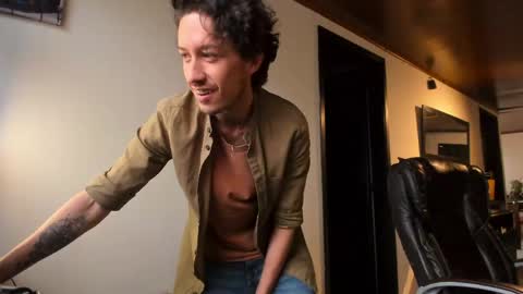 Adrian Williams online show from April 15, 7:47 pm