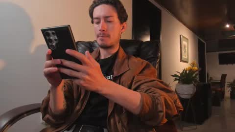 Adrian Williams online show from January 14, 3:22 am