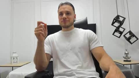 Snapshot of adrien_roche888 chatting on September 30, 11:41 pm Adrein Roche online show from September 30, 11:41 pm