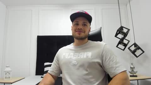 Snapshot of adrien_roche888 chatting on October 3, 1:21 am Adrein Roche online show from October 3, 1:21 am