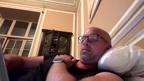 adrienfromparis online show from May 11, 8:06 pm