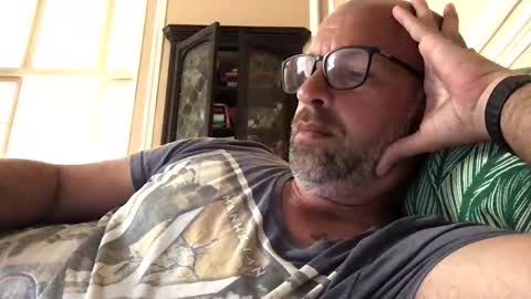 adrienfromparis online show from May 10, 11:44 am