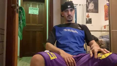 Luci online show from October 30, 1:30 am