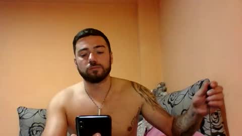 Snapshot of aerthurethan chatting on October 21, 5:54 am aerthurethan online show from October 21, 5:54 am