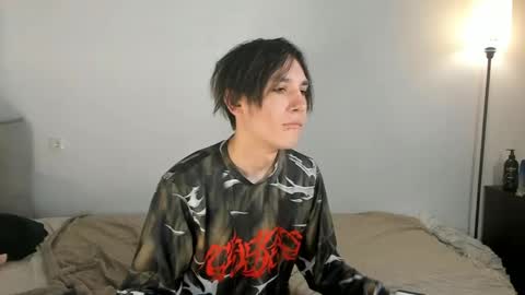 Theo online show from May 3, 11:39 pm