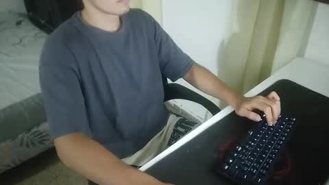 agustin_vergon online show from February 16, 7:39 am