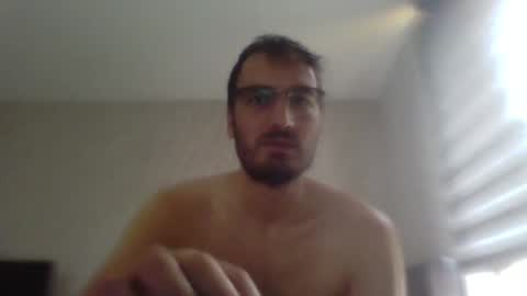 Snapshot of ahbehbi12 chatting on October 19, 7:33 am ahbehbi12 online show from October 19, 7:33 am