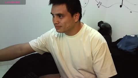 Snapshot of ahntony__69 chatting on March 3, 10:40 pm ahntony 69 online show from March 3, 10:40 pm
