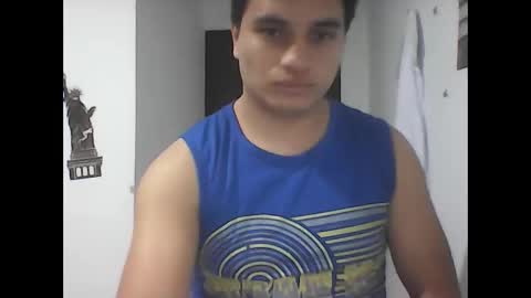 Snapshot of ahntony__69 chatting on December 12, 4:10 pm ahntony 69 online show from December 12, 4:10 pm