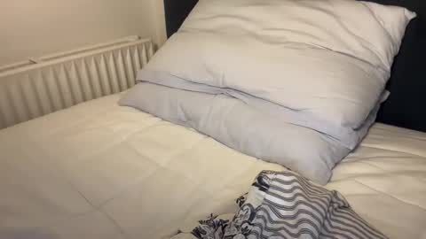 Snapshot of ahothungstud69 chatting on October 9, 1:43 am Tommy online show from October 9, 1:43 am