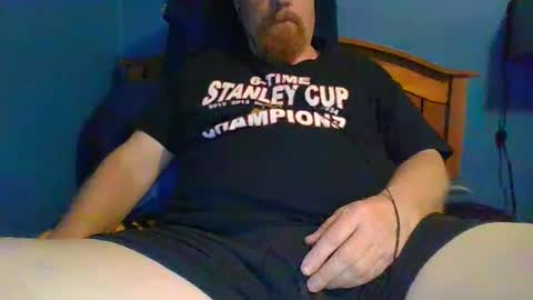 Snapshot of ahrnycumtoy chatting on February 7, 7:40 am hrnycummer online show from February 7, 7:40 am