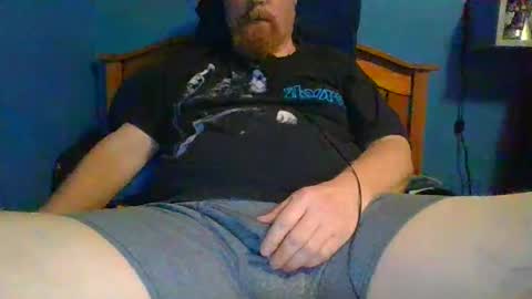 Snapshot of ahrnycumtoy chatting on February 19, 7:28 am hrnycummer online show from February 19, 7:28 am