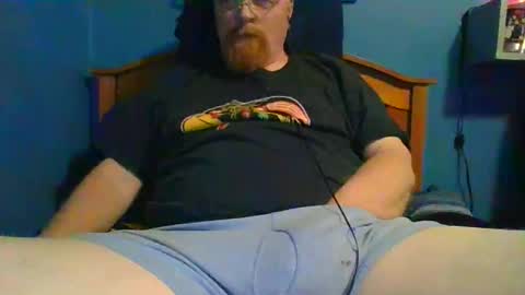 Snapshot of ahrnycumtoy chatting on January 31, 7:50 am hrnycummer online show from January 31, 7:50 am