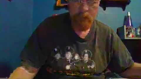 Snapshot of ahrnycumtoy chatting on February 3, 8:02 am hrnycummer online show from February 3, 8:02 am