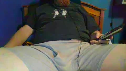 Snapshot of ahrnycumtoy chatting on February 23, 7:28 am hrnycummer online show from February 23, 7:28 am