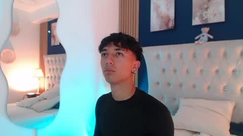 Aiden online show from April 9, 1:06 pm