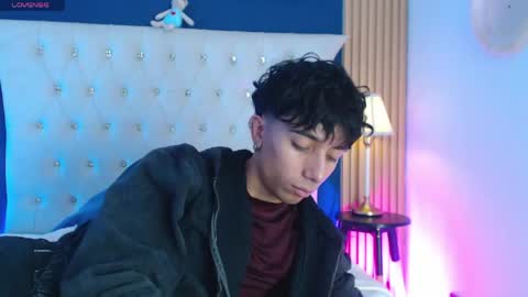 Aiden online show from May 9, 3:02 pm