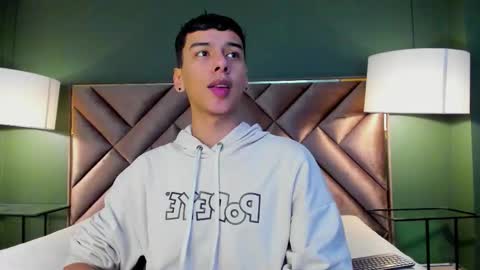 aiden_royce online show from November 10, 11:59 am