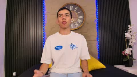 aiden_royce online show from April 4, 10:18 pm