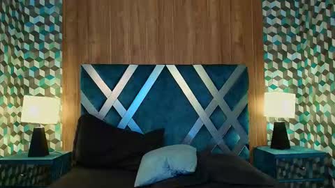 Snapshot of aiden_royce chatting on October 15, 5:59 am aiden_royce online show from October 15, 5:59 am