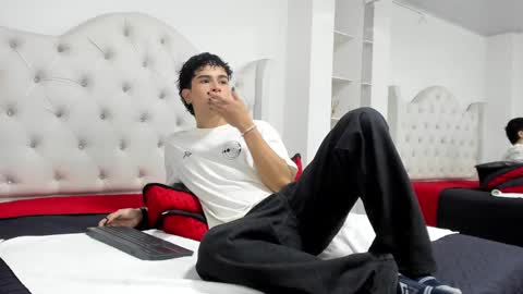Snapshot of aiiden_15 chatting on February 20, 2:57 pm Aiden online show from February 20, 2:57 pm