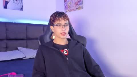 Aiden  online show from October 16, 12:13 pm