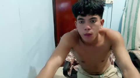 Angelo online show from March 28, 6:52 pm