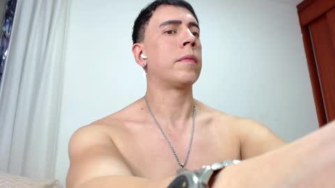 Snapshot of ain_forgge chatting on January 17, 9:10 pm IAN online show from January 17, 9:10 pm